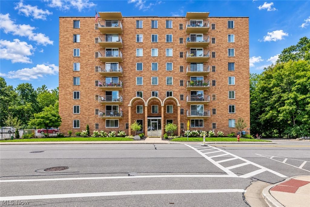 50 S Rocky River 506, Berea, OH 44017
