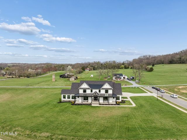 133 Wake Robin Lane, Johnson City, TN 37601