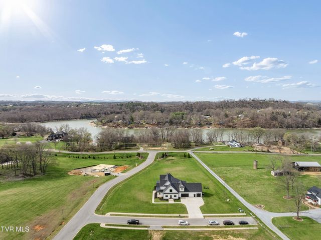 133 Wake Robin Lane, Johnson City, TN 37601