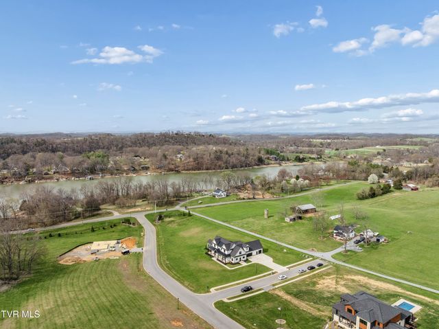 133 Wake Robin Lane, Johnson City, TN 37601