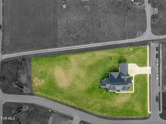 133 Wake Robin Lane, Johnson City, TN 37601