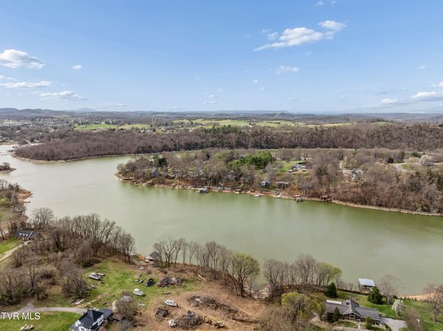 133 Wake Robin Lane, Johnson City, TN 37601