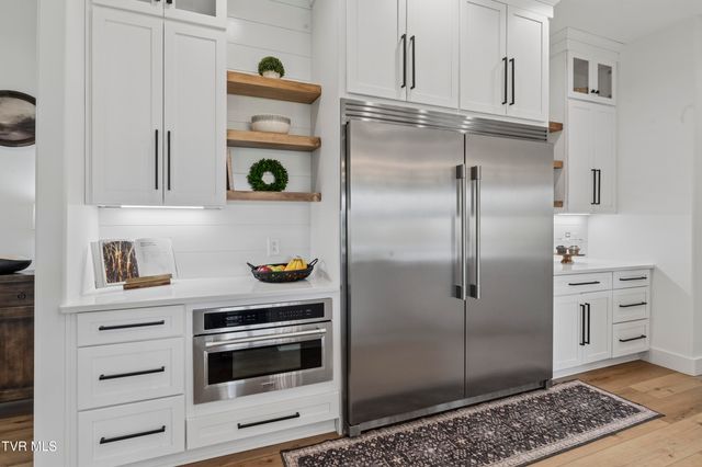 133 Wake Robin Lane, Johnson City, TN 37601