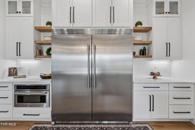 133 Wake Robin Lane, Johnson City, TN 37601