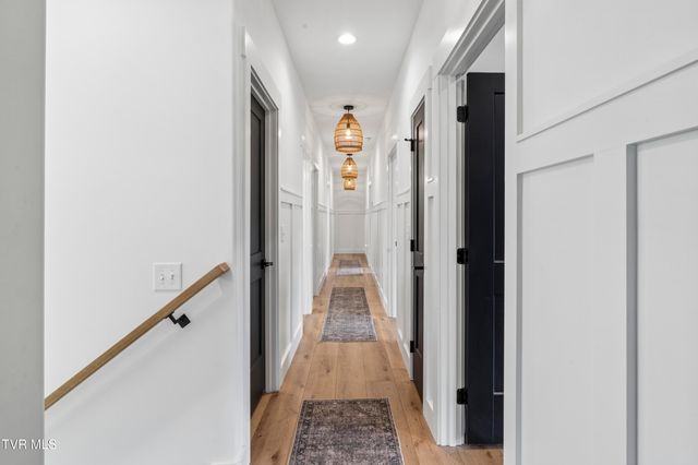 133 Wake Robin Lane, Johnson City, TN 37601