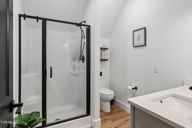 133 Wake Robin Lane, Johnson City, TN 37601