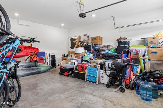 133 Wake Robin Lane, Johnson City, TN 37601