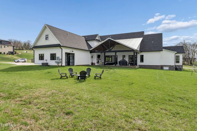 133 Wake Robin Lane, Johnson City, TN 37601