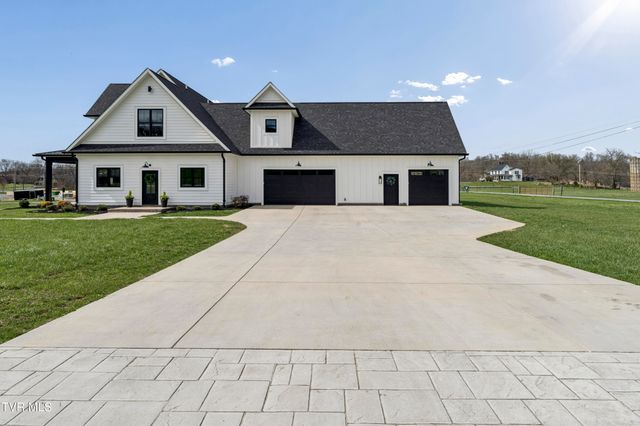 133 Wake Robin Lane, Johnson City, TN 37601