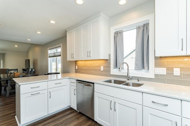 762 Towne Drive NE, Byron, MN 55920