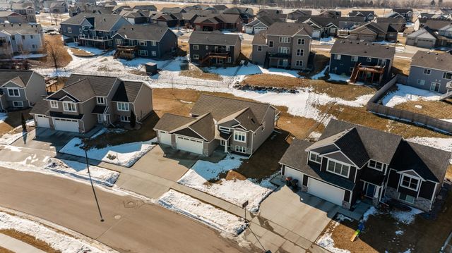 762 Towne Drive NE, Byron, MN 55920