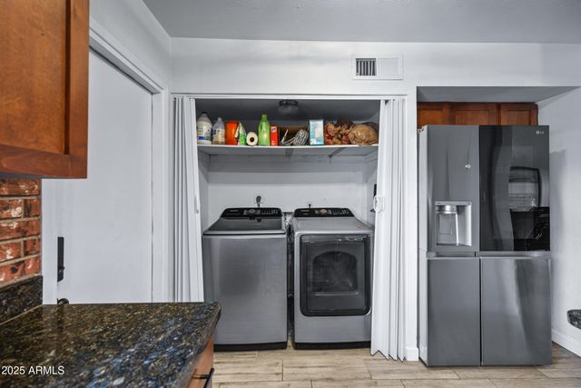 17827 N 9TH Avenue, Phoenix, AZ 85023