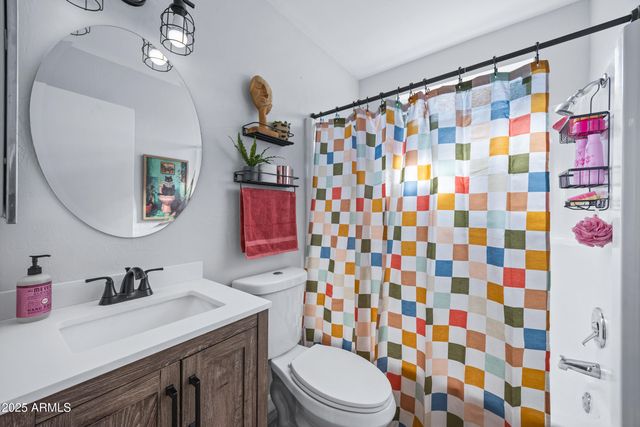 17827 N 9TH Avenue, Phoenix, AZ 85023