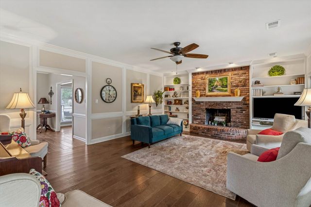 3106 COUNTRY PLACE DR W, Collierville, TN 38017