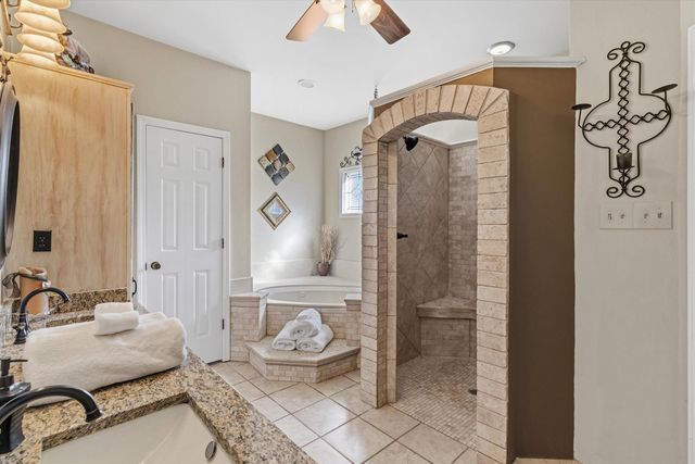 3106 COUNTRY PLACE DR W, Collierville, TN 38017