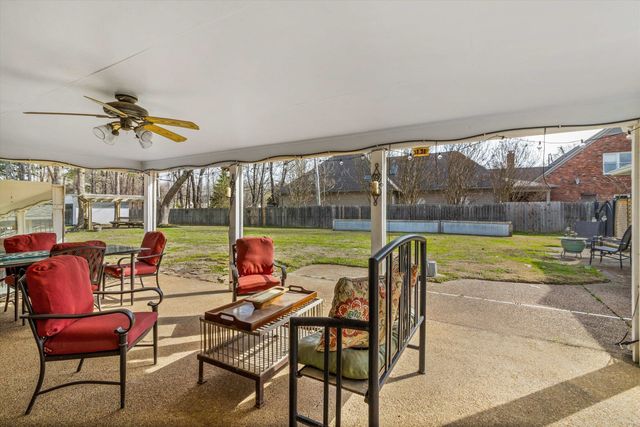 3106 COUNTRY PLACE DR W, Collierville, TN 38017