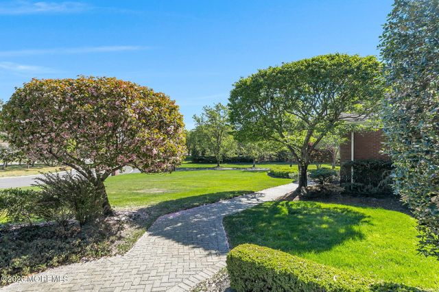 35 Hillcrest Drive, Colts Neck, NJ 07722