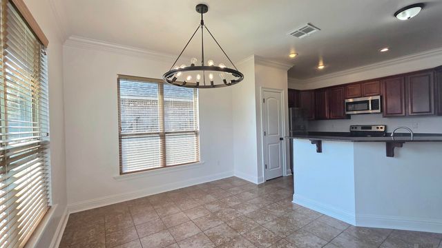 10028 Savannah Jane Ln, Baton Rouge, LA 70817