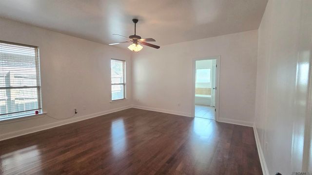 10028 Savannah Jane Ln, Baton Rouge, LA 70817