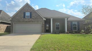 10028 Savannah Jane Ln, Baton Rouge, LA 70817