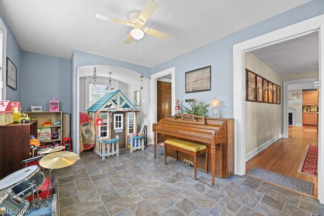 705 Overlook Drive, Alliance, OH 44601