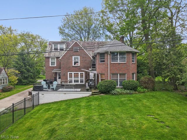 705 Overlook Drive, Alliance, OH 44601