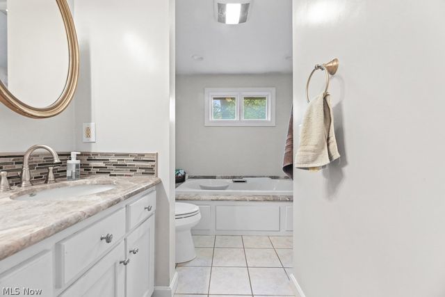 705 Overlook Drive, Alliance, OH 44601