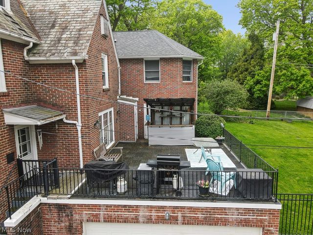 705 Overlook Drive, Alliance, OH 44601