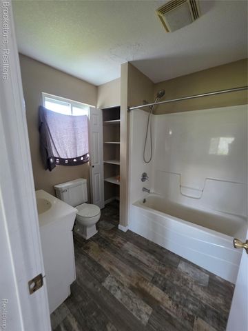 13021 N Saginaw Road, Vienna Charter Township, MI 48420