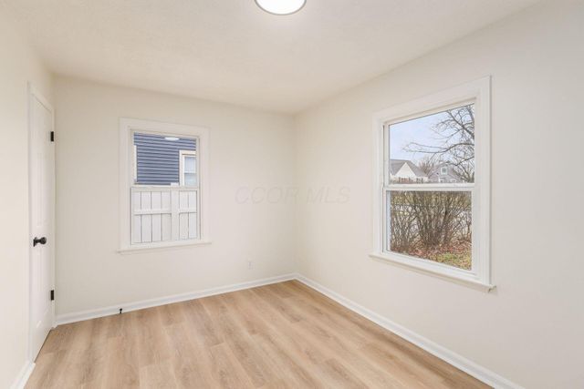 3281 Oaklawn Street, Columbus, OH 43224