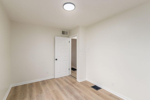 3281 Oaklawn Street, Columbus, OH 43224