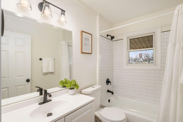 3281 Oaklawn Street, Columbus, OH 43224