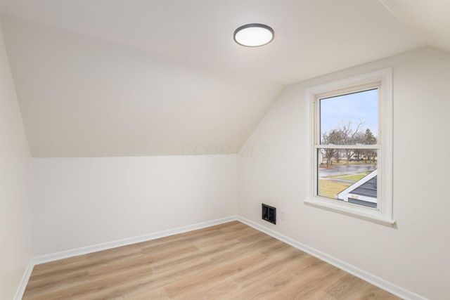 3281 Oaklawn Street, Columbus, OH 43224