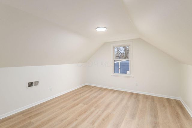 3281 Oaklawn Street, Columbus, OH 43224