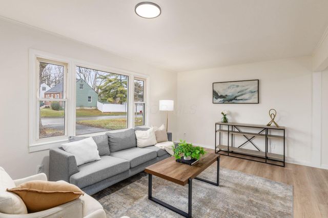 3281 Oaklawn Street, Columbus, OH 43224