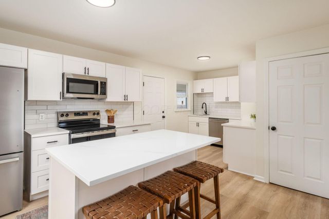 3281 Oaklawn Street, Columbus, OH 43224