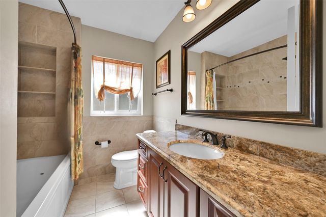 4401 NE 18th Avenue, Oakland Park, FL 33334