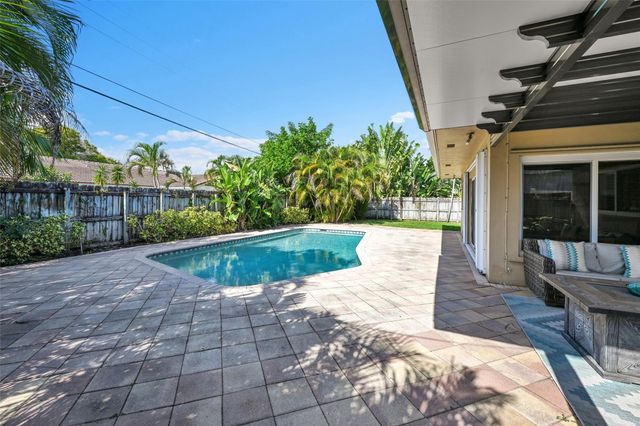 4401 NE 18th Avenue, Oakland Park, FL 33334