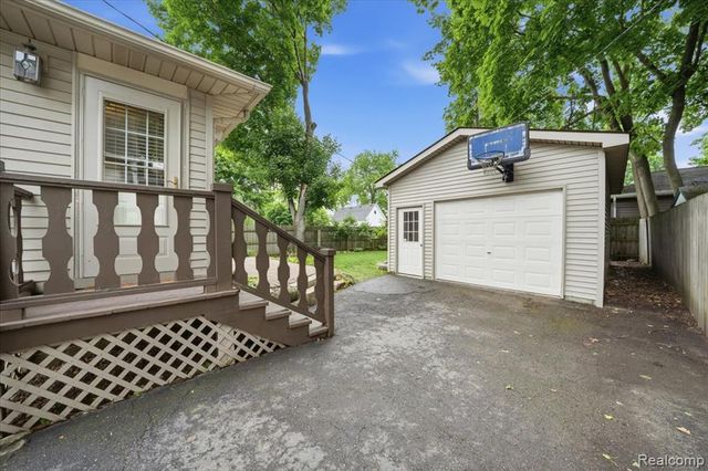 154 East Street, Oxford, MI 48371