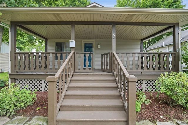 154 East Street, Oxford, MI 48371