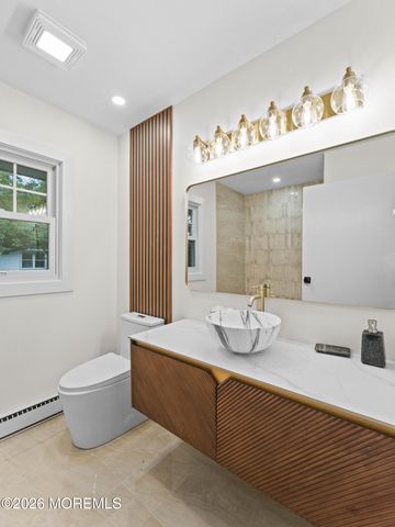 681 New Castle Court B, Lakewood, NJ 08701