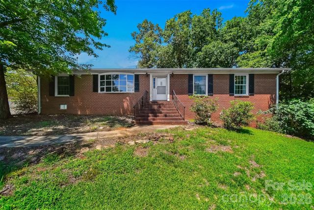 466 Shiloh Church Road, Hickory, NC 28601
