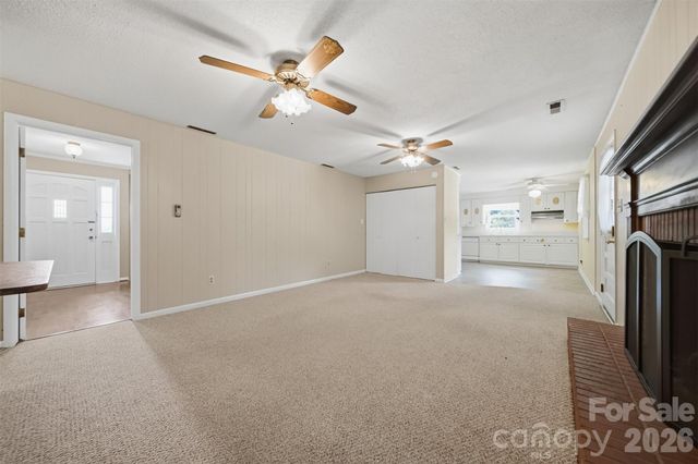 466 Shiloh Church Road, Hickory, NC 28601