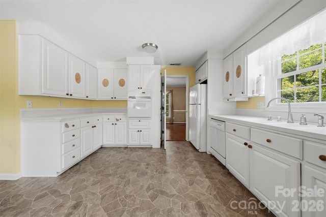 466 Shiloh Church Road, Hickory, NC 28601