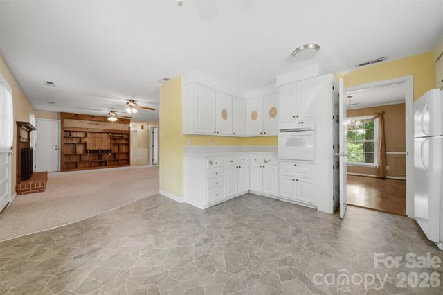 466 Shiloh Church Road, Hickory, NC 28601