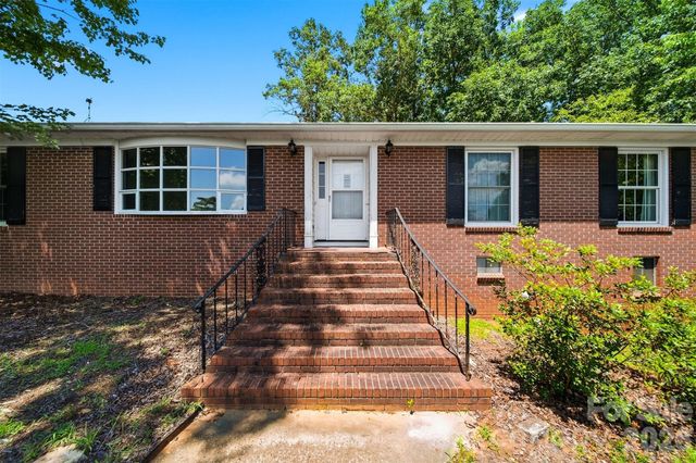 466 Shiloh Church Road, Hickory, NC 28601