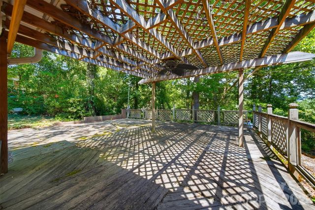 466 Shiloh Church Road, Hickory, NC 28601