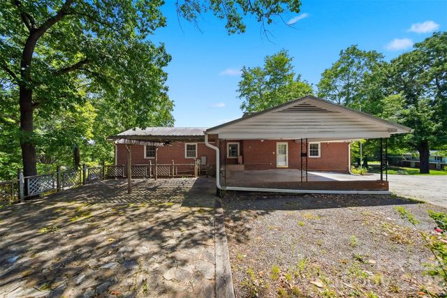 466 Shiloh Church Road, Hickory, NC 28601