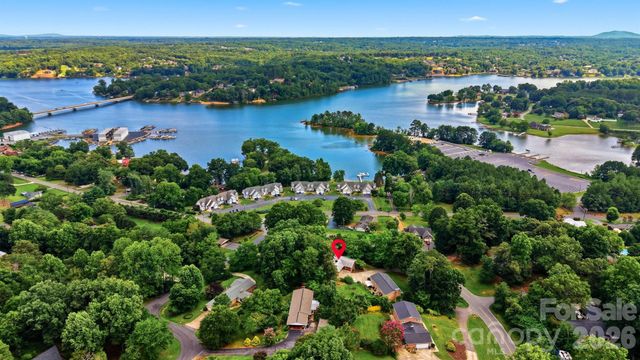 466 Shiloh Church Road, Hickory, NC 28601