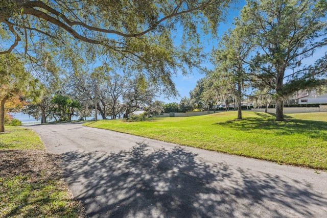 8215 ROLLA COURT, Orlando, FL 32836